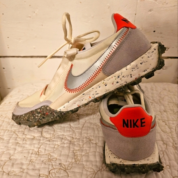 Nike Waffle Racer Crater Silver Womens 9.5 Running Neutral White - Picture 2 of 11
